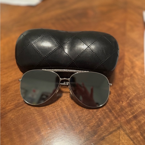 Chanel Pilot Interlocking CC Logo Sunglasses - Picture 6 of 9